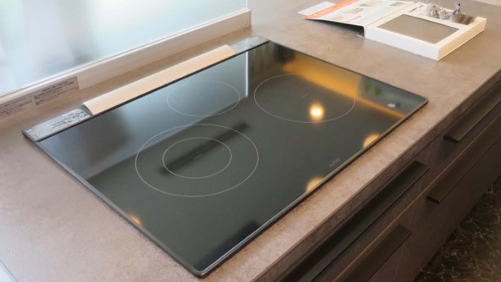 Bếp từ cao cấp Mitsubishi CS-T34BFR không lò nướng