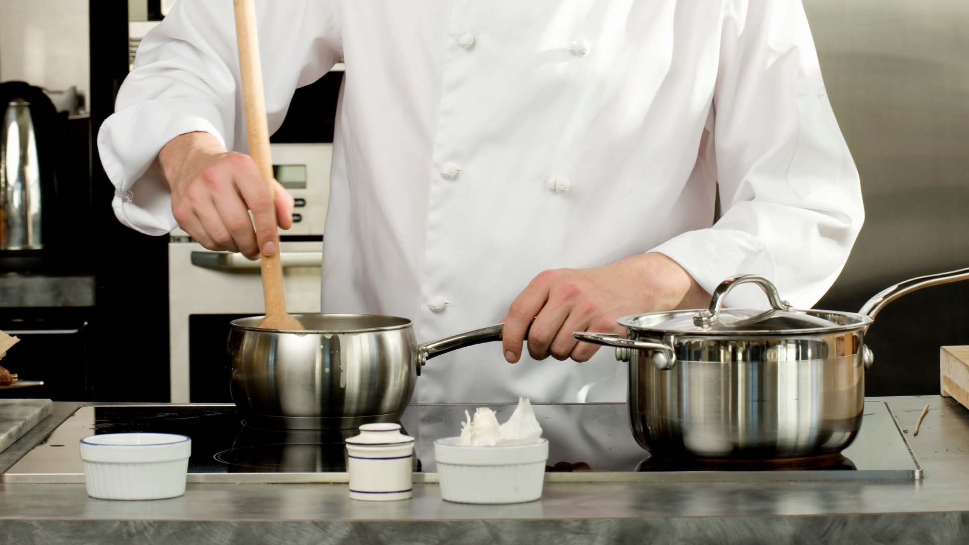 Bếp từ Hitachi HT-N8KTWF Model 2024 Bep-tu-Hitachi-HT-N8KTWF