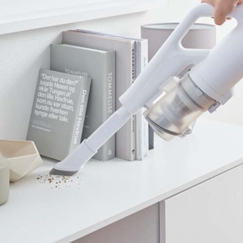 May hut bui khong day Panasonic MC SB85K 18