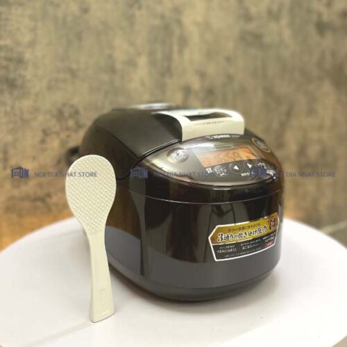 Noi-com-dien-cao-tan-Zojirushi-NP-ZU18