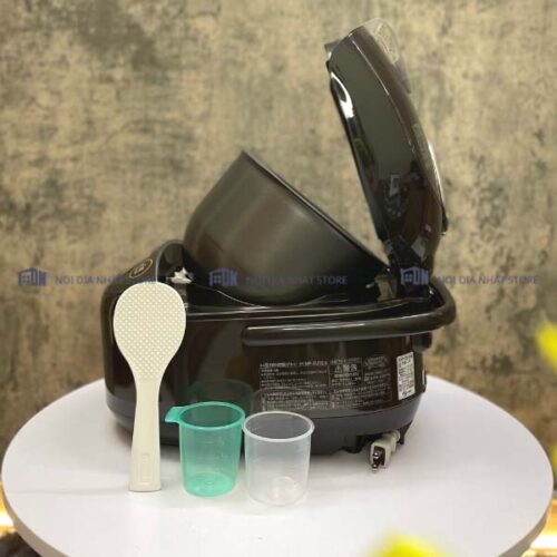 Noi-com-dien-cao-tan-Zojirushi-NP-ZU18