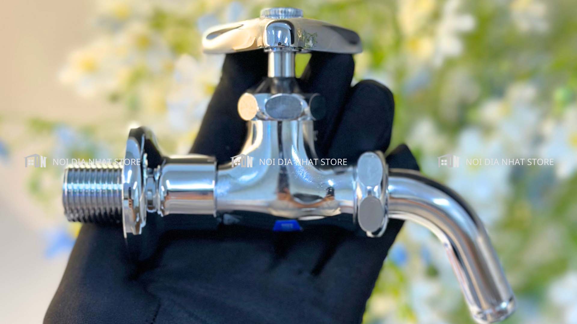 Voi-rua-Lixil-Inax-TF-7RE-13