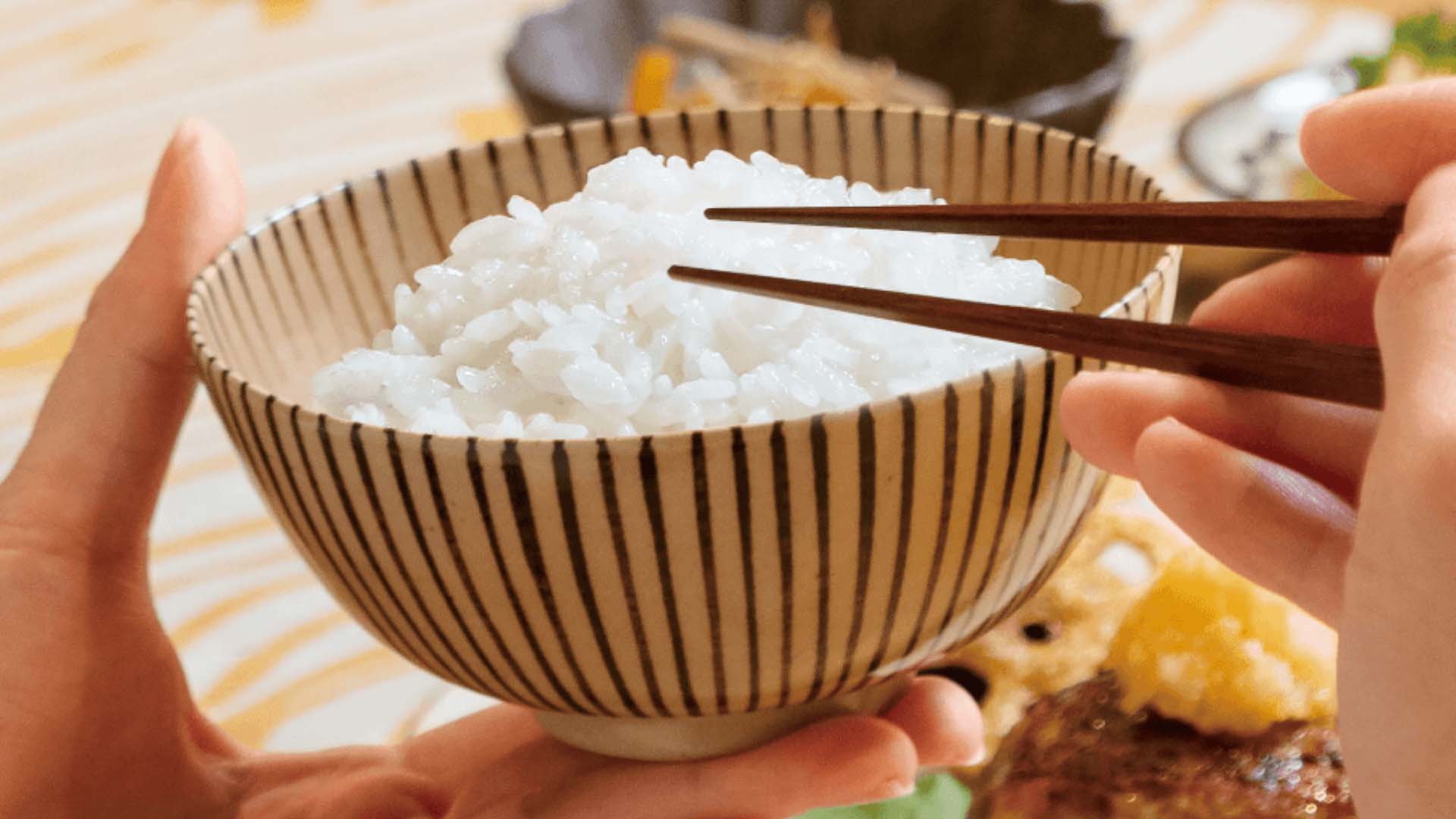 Noi-com-Zojirushi-NW-VK18